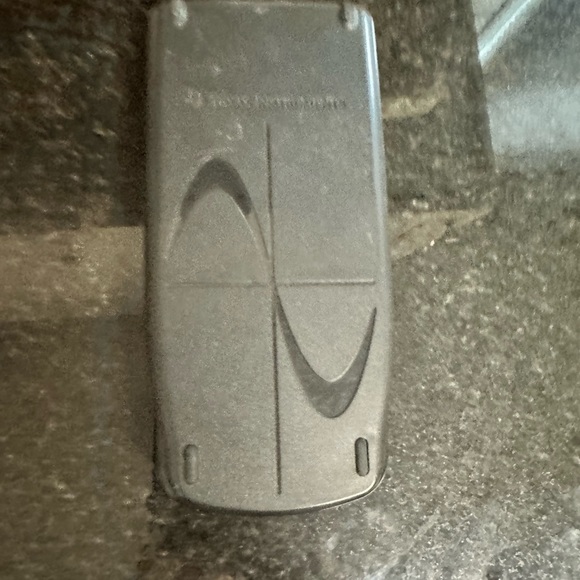 Ti-83 plus Texas Instrument calculator - Picture 4 of 4